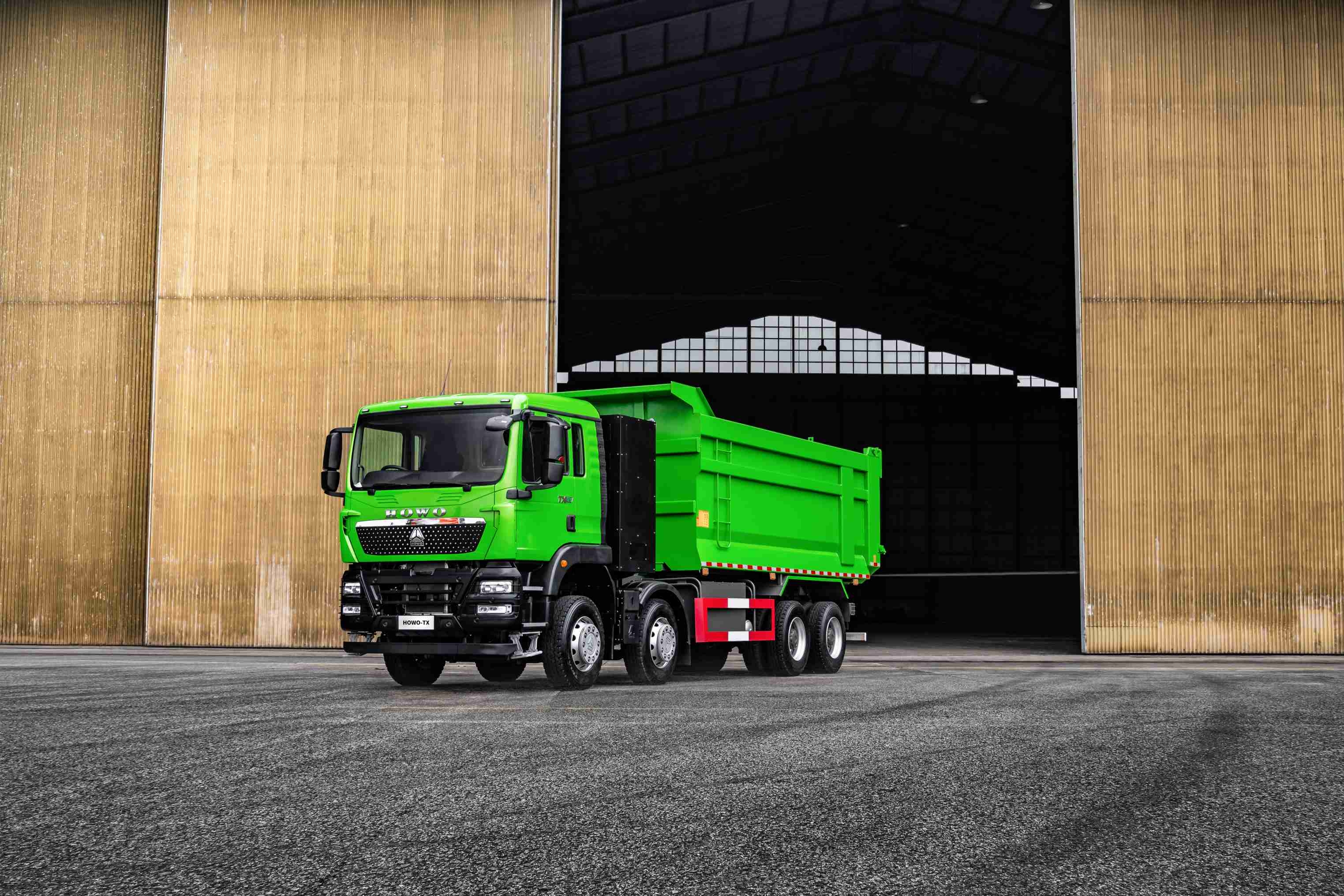 HOWO-TX EV 8x4 Tipper (2)